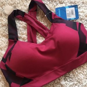 NWT- Brooks UpHold Crossback Running Bra